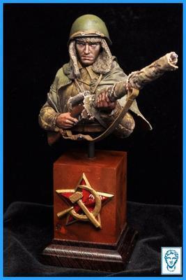 Russian Sniper 1942