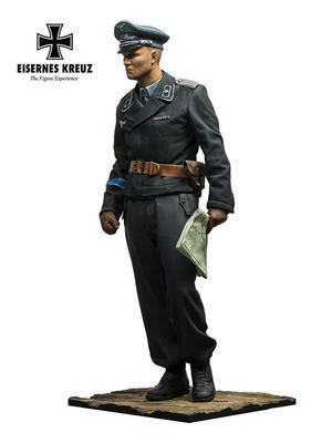 Herman Goring Panzer Leutnant, 1943