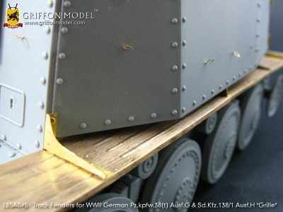 Track Fenders for WW II German Pz.Kpfw.38(t) Ausf.G & Sd.Kfz.138/1 Ausf.H Grille