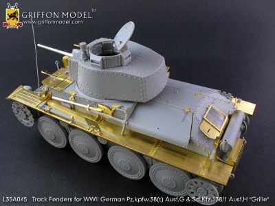 Track Fenders for WW II German Pz.Kpfw.38(t) Ausf.G & Sd.Kfz.138/1 Ausf.H Grille