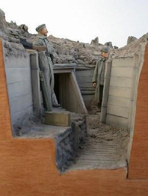 Machine Gunner & NCO Gunner with Dugout entrance
