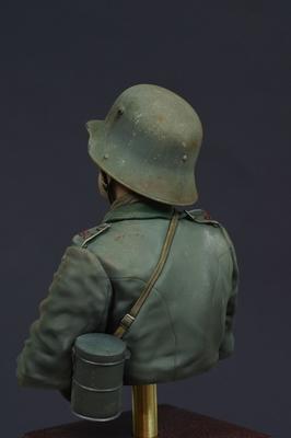 German Prisoner Bust 1/10th