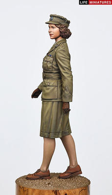 Princess Elizabeth, 2nd Subaltern in ATS, 1945