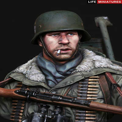 MG42 Tripod Carrier, Totenkopf Division, Kharkov 1943