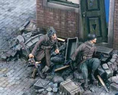 US Airborne WWII in overcoat