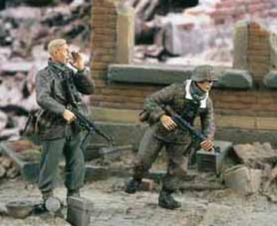 German Infantry Move!