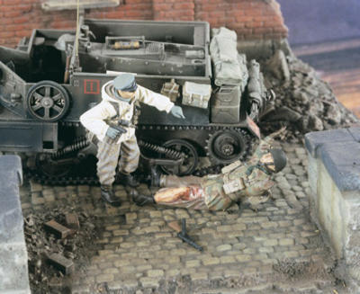 WWII Surrender ! (2 figures)